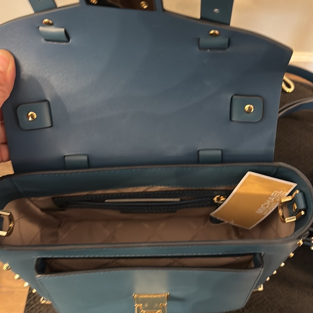 Michael Kors Manhattan handbag - Picture 4 of 8